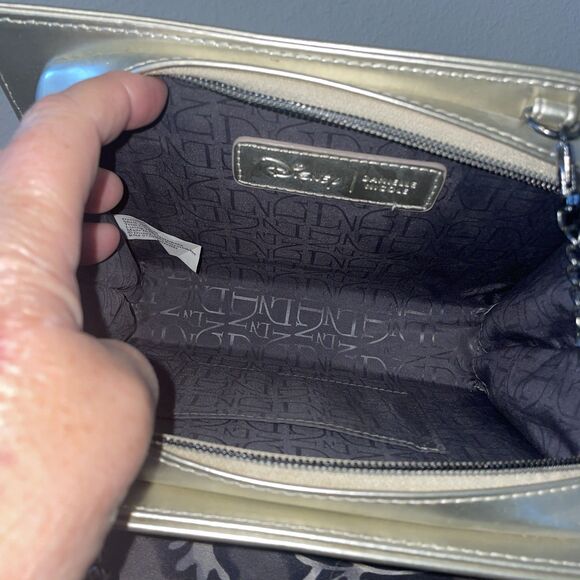 Disney Storybook Snow White bag Danielle Nicole - Picture 9 of 11